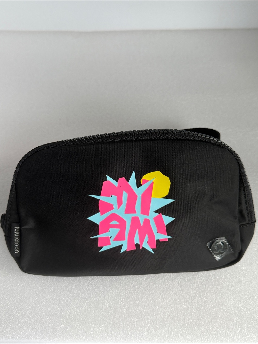 🆕 LULULEMON Everywhere Belt Bag Miami Black NWT - Picture 1 of 13
